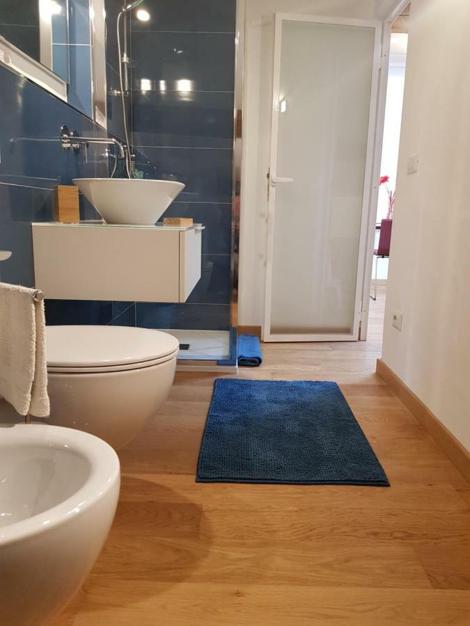 Loft Bianco Lägenhet Florens Exteriör bild